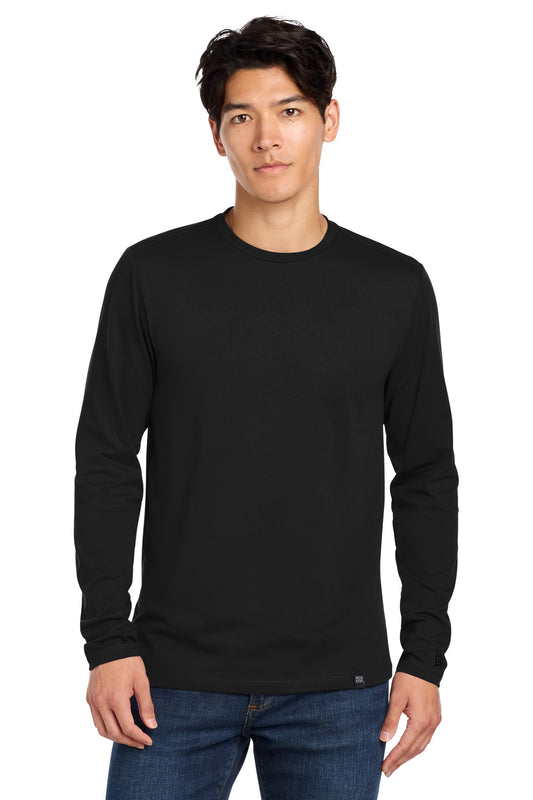 New Era  Heritage Blend Long Sleeve Crew Tee. NEA102 in Black