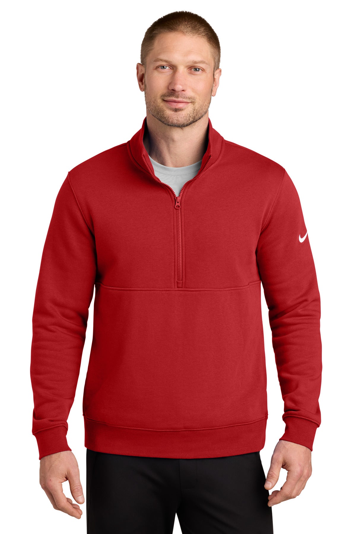 Nike Club Fleece Sleeve Swoosh 1/2-Zip NKDX6718 in University Red