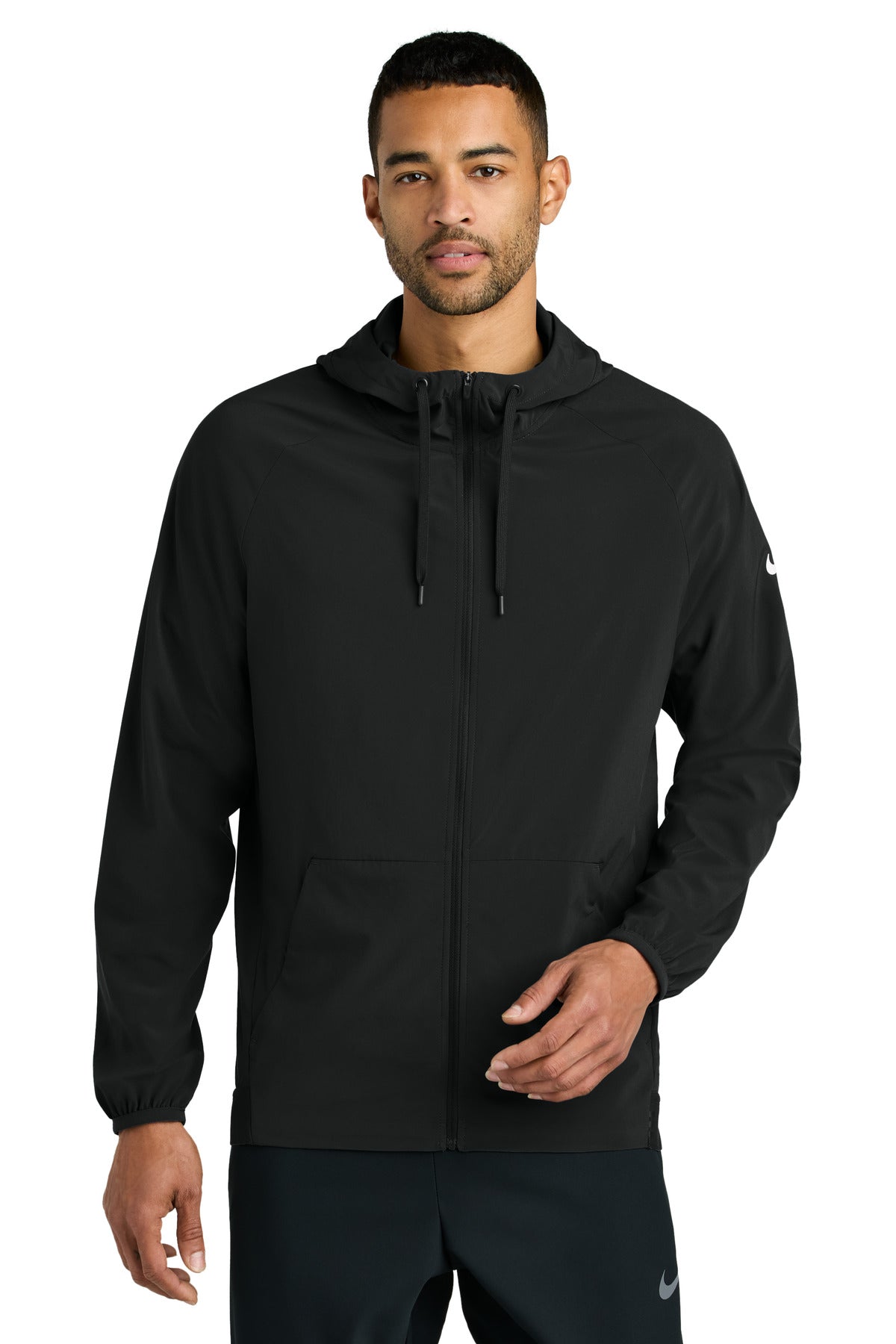 Nike Pro Hooded Jacket NKFQ4761 in Black