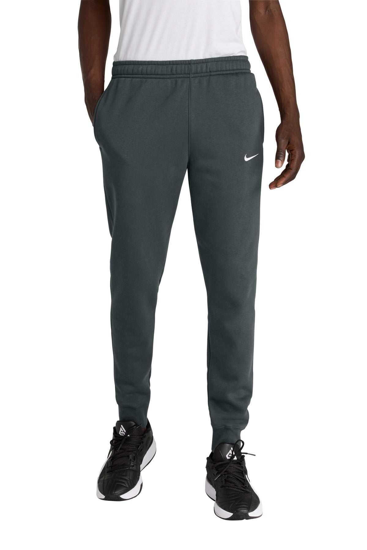 Nike Club Fleece Jogger NKHM8045 in Anthracite